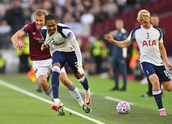 路易斯-迪亚斯导致阿什拉夫受伤，摩洛哥记者：你是个罪犯（阿什拉夫受伤引争议，摩洛哥记者怒斥路易斯-迪亚斯：“你是罪犯”）