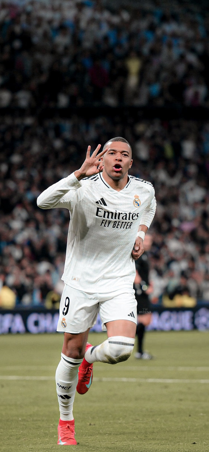 FIFA年度最佳男足教练候选：恩里克、斯洛特、弗里克在列（FIFA年度最佳男足教练候选名单出炉：恩里克、斯洛特、弗里克入选）