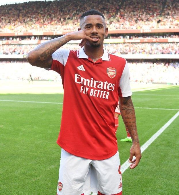 意媒：邓弗里斯的经纪人已换为巴拉特，为转会英超豪门做准备（意媒：邓弗里斯改投经纪人巴拉特，或为转投英超豪门铺路）