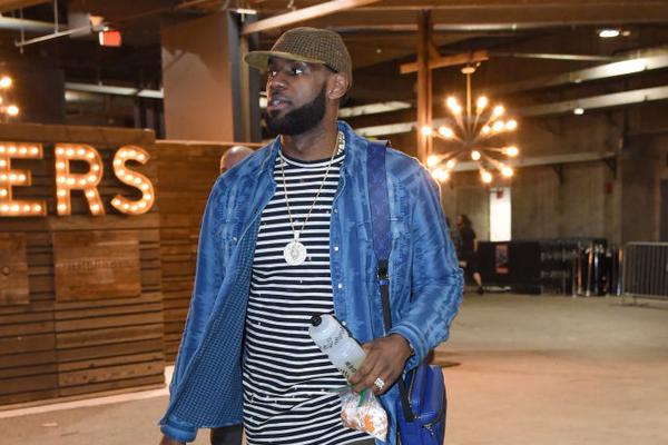 早报：又是一个疯狂的欧冠比赛日（早报：欧冠再度上演疯狂之夜）