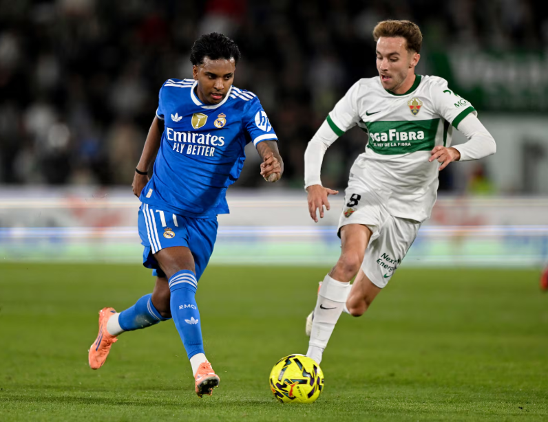 马斯切拉诺：让苏牙替补不是容易的决定，我们周中就沟通过（马斯切拉诺：安排苏亚雷斯替补并不轻松，我们已在周中提前沟通）