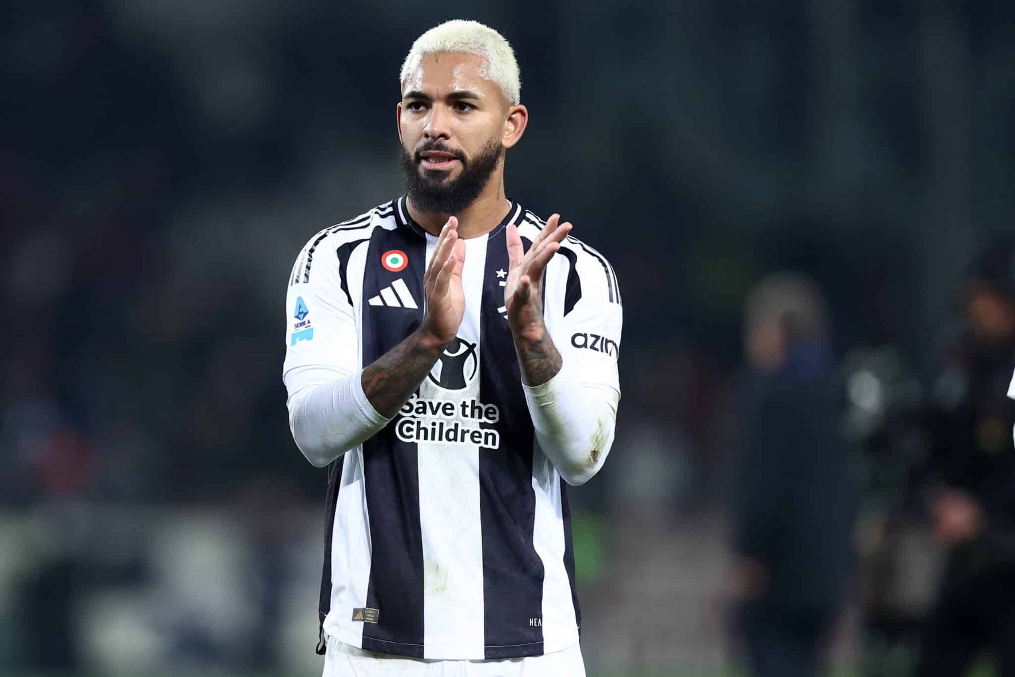 冲刺时刻！年终大战决赛实时赛况：姆巴佩领先C罗不到100票（最后冲刺！年终终极对决最新票数：姆巴佩领先C罗不足百票）