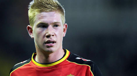 意甲最新动态：米兰锁定18岁新锋，国米仅落榜首一分