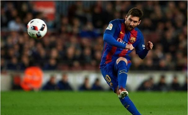 足球报：目前中国足协持证教练总数已突破11.4万（《足球报》：中国足协持证教练人数已超11.4万）