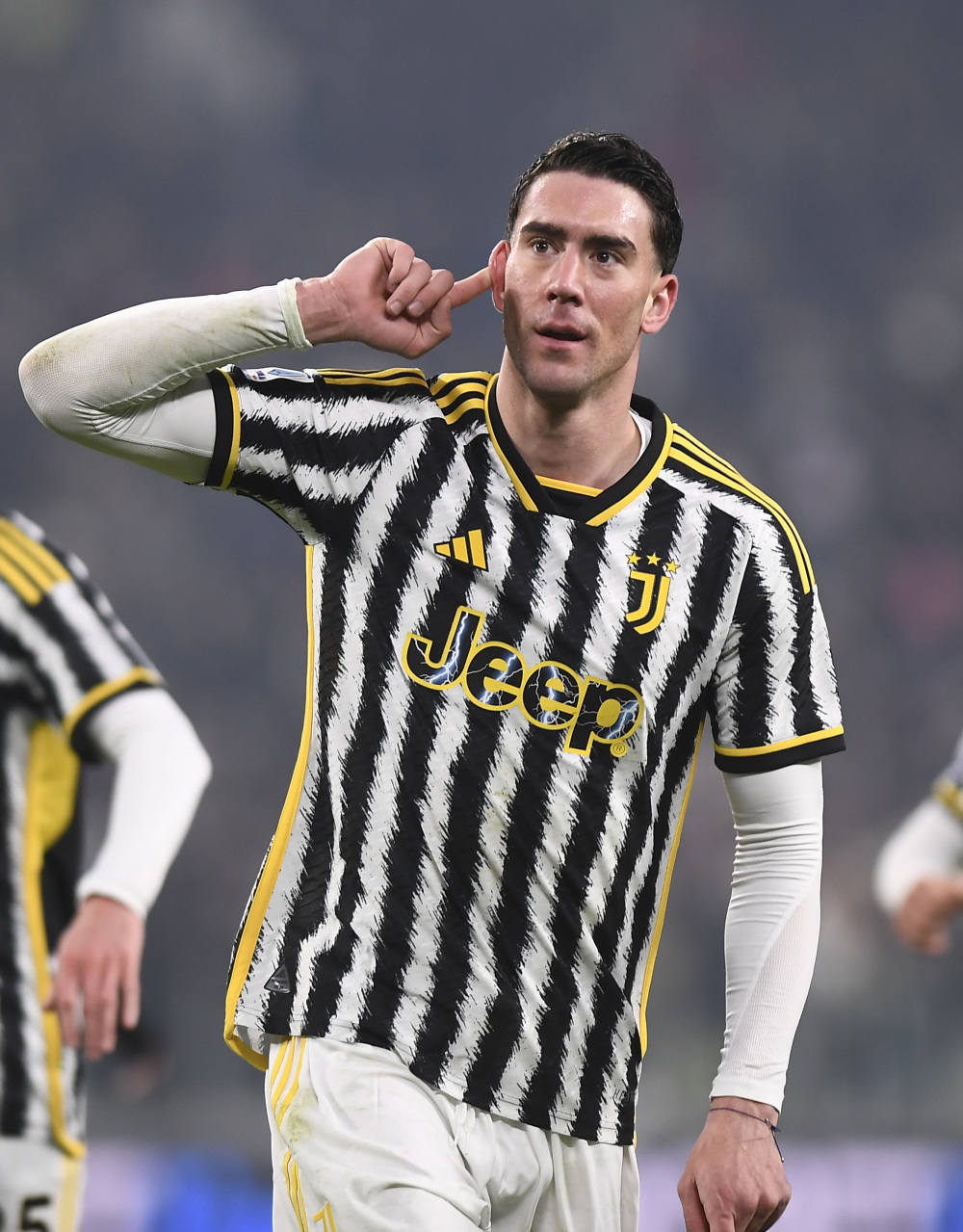 U22国足战韩国首发与负越南相比仅更换门将，王博豪继续出任中锋（U22国足对阵韩国首发较负越南仅换门将，王博豪仍担纲中锋）