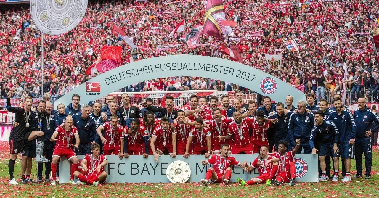 西媒：米利唐训练中途接受包扎处理，阿隆索亲自上场顶替他（西媒：米利唐训练中途受伤包扎，阿隆索亲自上阵顶替）