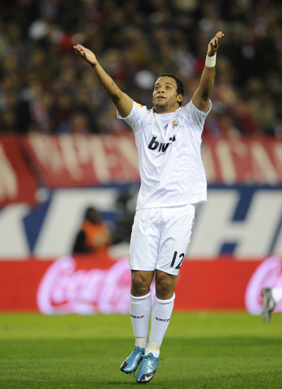 NBA战报：克尼佩尔21分7助，黄蜂111-86大胜猛龙