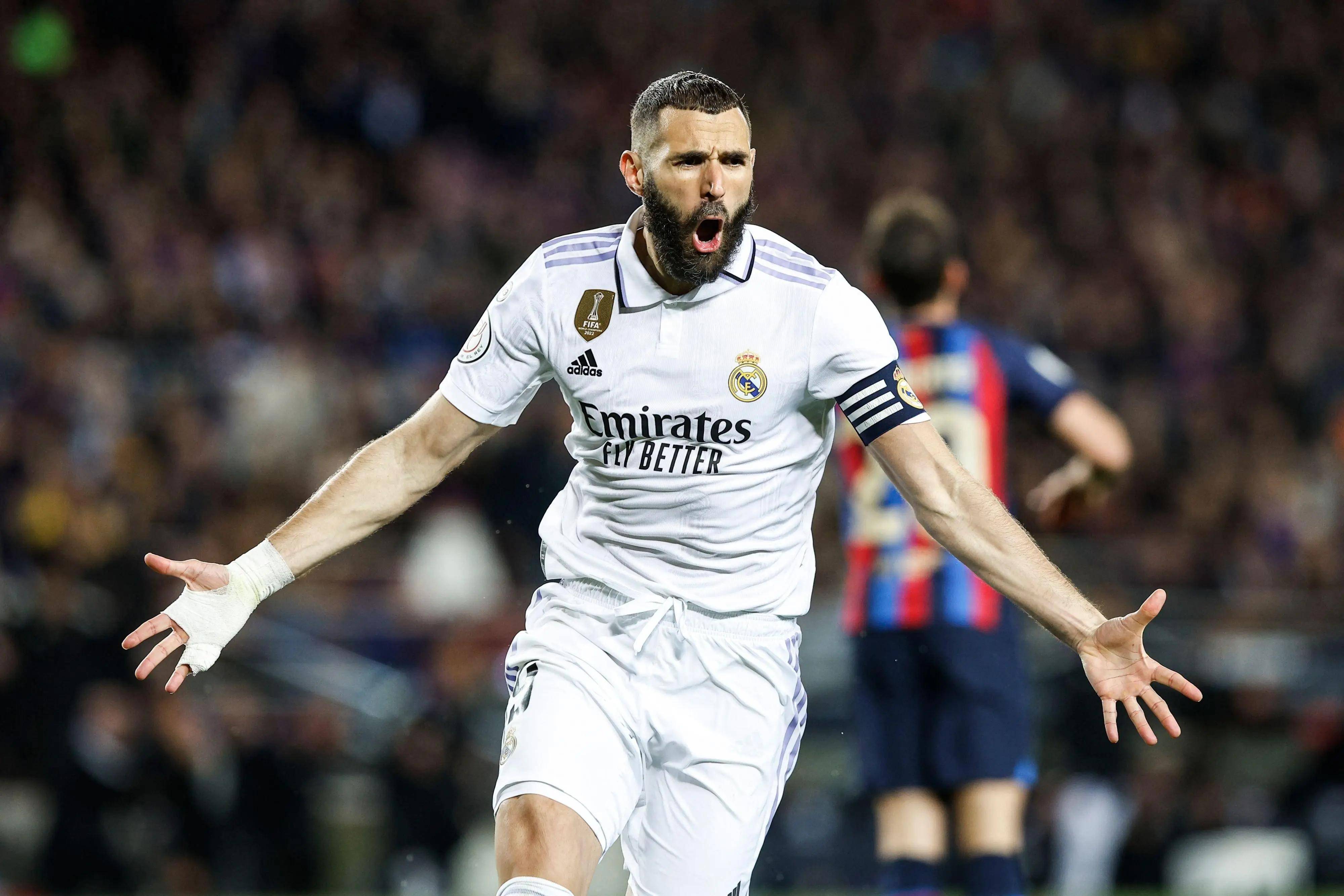 “这才是真正的足球”，特朗普提议给美式橄榄球改名（特朗普建议为美式橄榄球更名：这才是名副其实的足球）