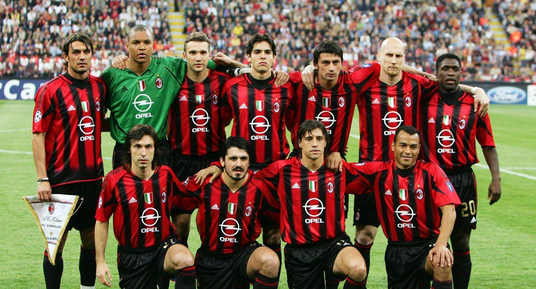 德乙前瞻：沙尔克04和帕德博恩上演榜首大战，双方仅差1分（德乙焦点战前瞻：沙尔克04对阵帕德博恩，榜首之争仅差一分）