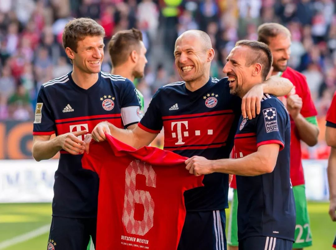 卡列洪：孔蒂和萨里很像总是重复枯燥训练，但这么做效果很好（卡列洪：孔蒂与萨里风格相近，枯燥的重复训练成效显著）